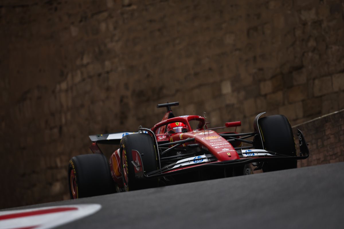 A Baku Ferrari c’è: seconde libere a Leclerc, Sainz quarto