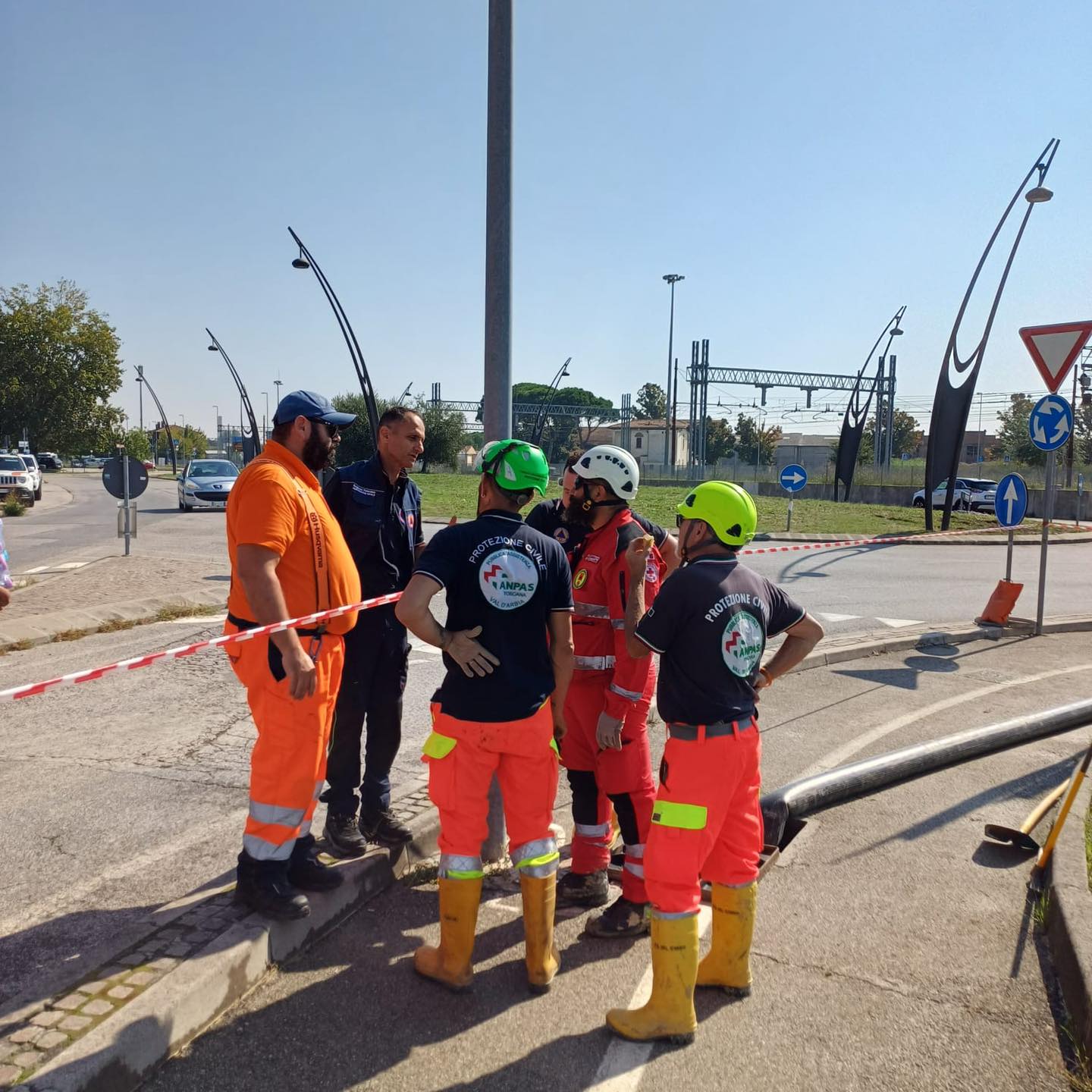 Misericordie fiorentine: soccorso a Marradi e in Emilia Romagna. Partite da Campi, Lastra a Signa, Badia a Ripoli