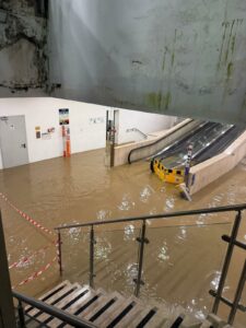 Maltempo in Toscana: strade e stazione allagate a Siena. Rovesci dalla Lunigiana all’entroterra di Grosseto