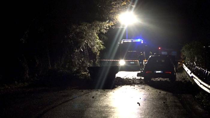 Maltempo: frana sulla strada Abetone-Brennero a San Marcello. Statale 68 chiusa per straripamento del fiume Cecina