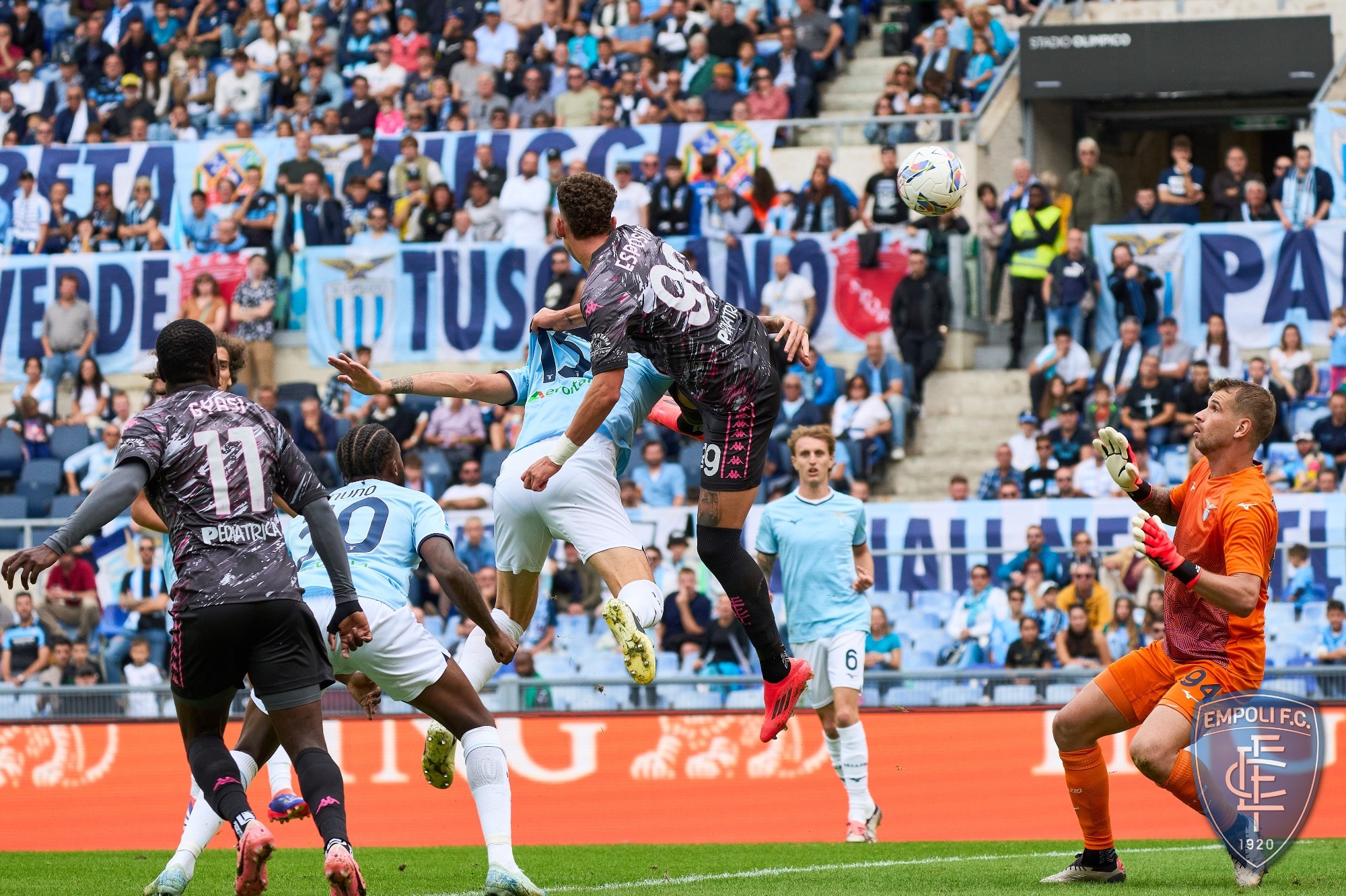 Empoli battuto (2-1) nel finale dalla Lazio. Illusione dopo il gol di Esposito. Pagelle