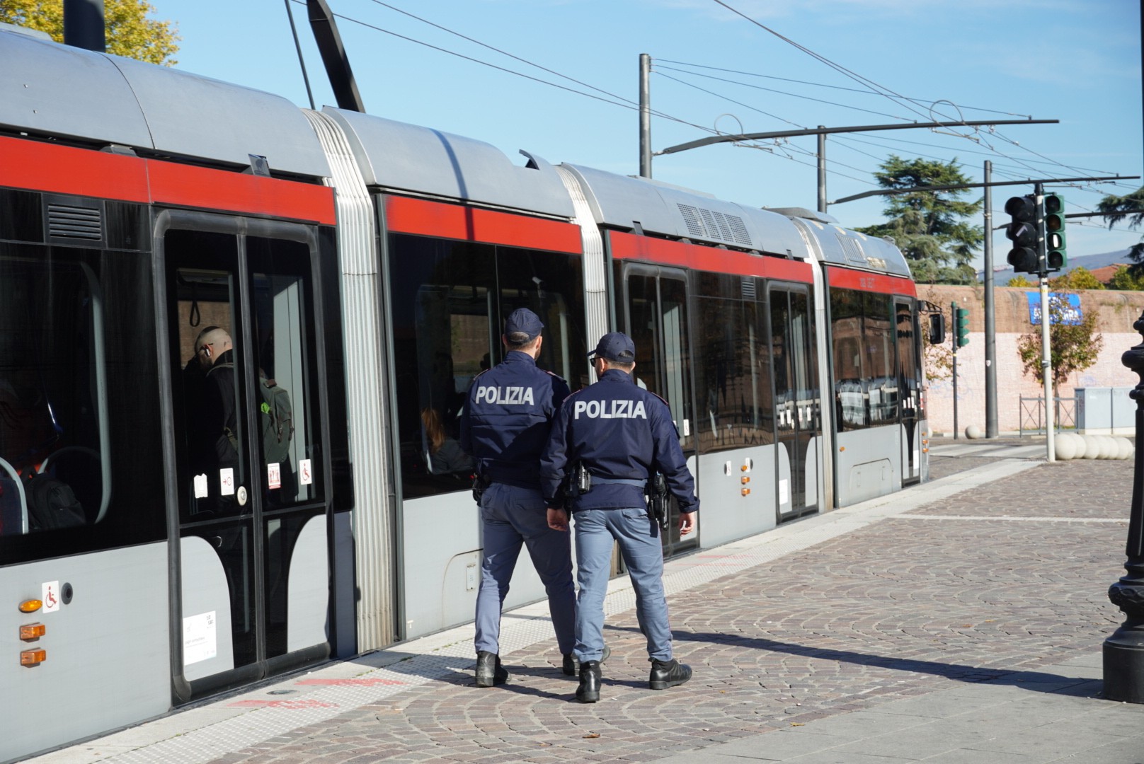 Tramvia Firenze: più sicurezza a bordo con i controlli della polizia