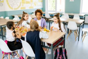 Montelupo Fiorentino, trovate larve nel pane dato ai bambini a scuola. Controlli andati bene da parte di Asl e comune al centro cottura.