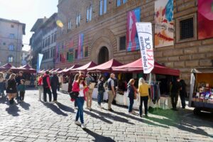 ARTour – Il Bello in Piazza: l’edizione natalizia in Piazza Strozzi dal 13 al 15 dicembre