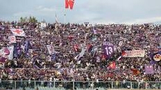 Fiorentina, cori contro Vlahovic: vietata ai tifosi viola la trasferta a Monza. E 20mila euro di multa alla società