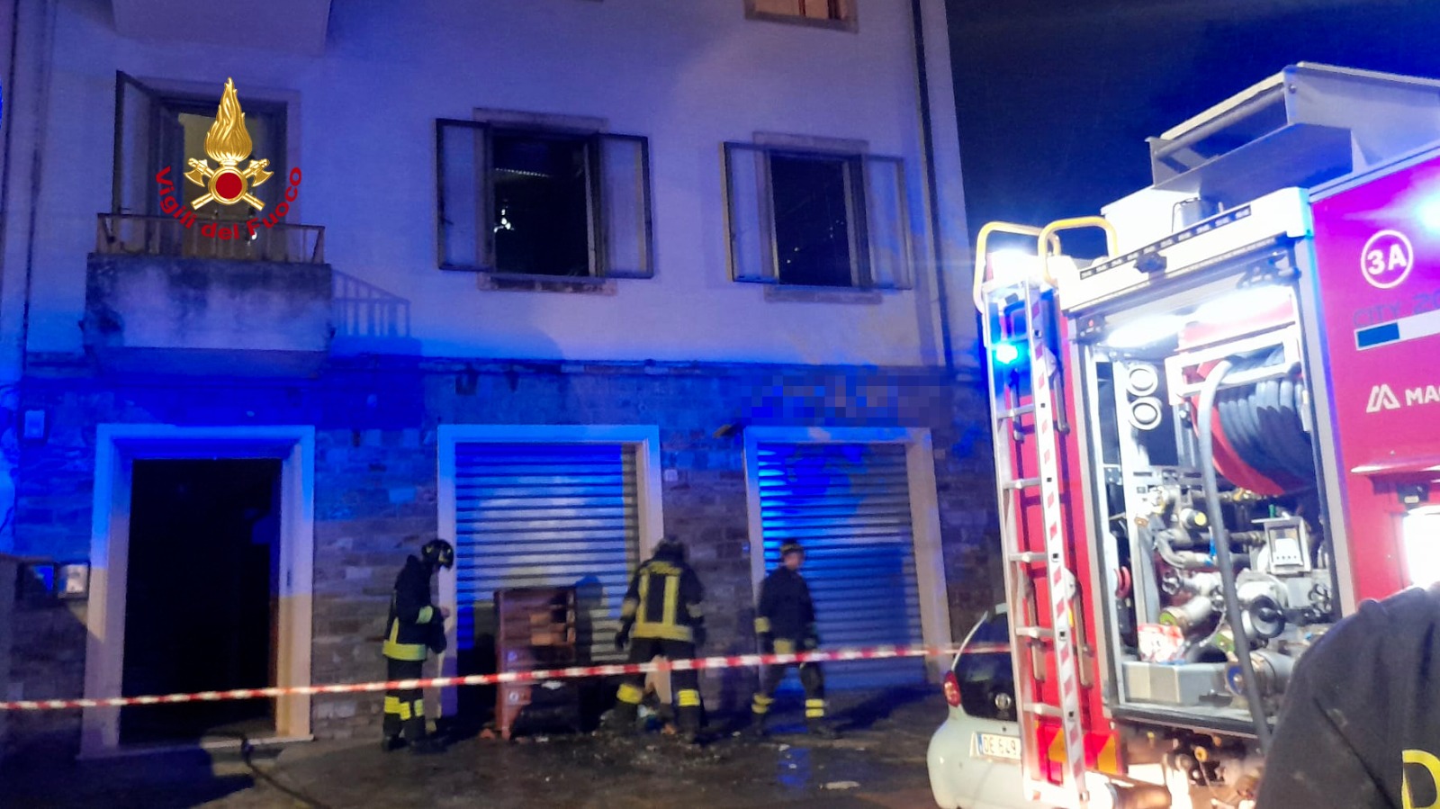 Firenze: incendio in appartamento in via di Ripoli. 3 persone ricoverate