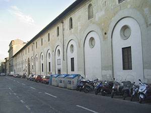 Firenze: svastiche e croci celtiche dentro al liceo Michelangiolo. Funaro: “Segnali preoccupanti”