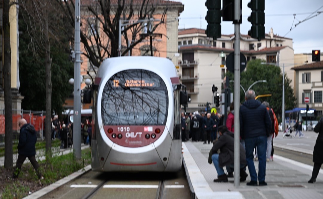 Tramvia Firenze: inaugurata la Vacs, nuova tratta San Marco-Peretola (video)