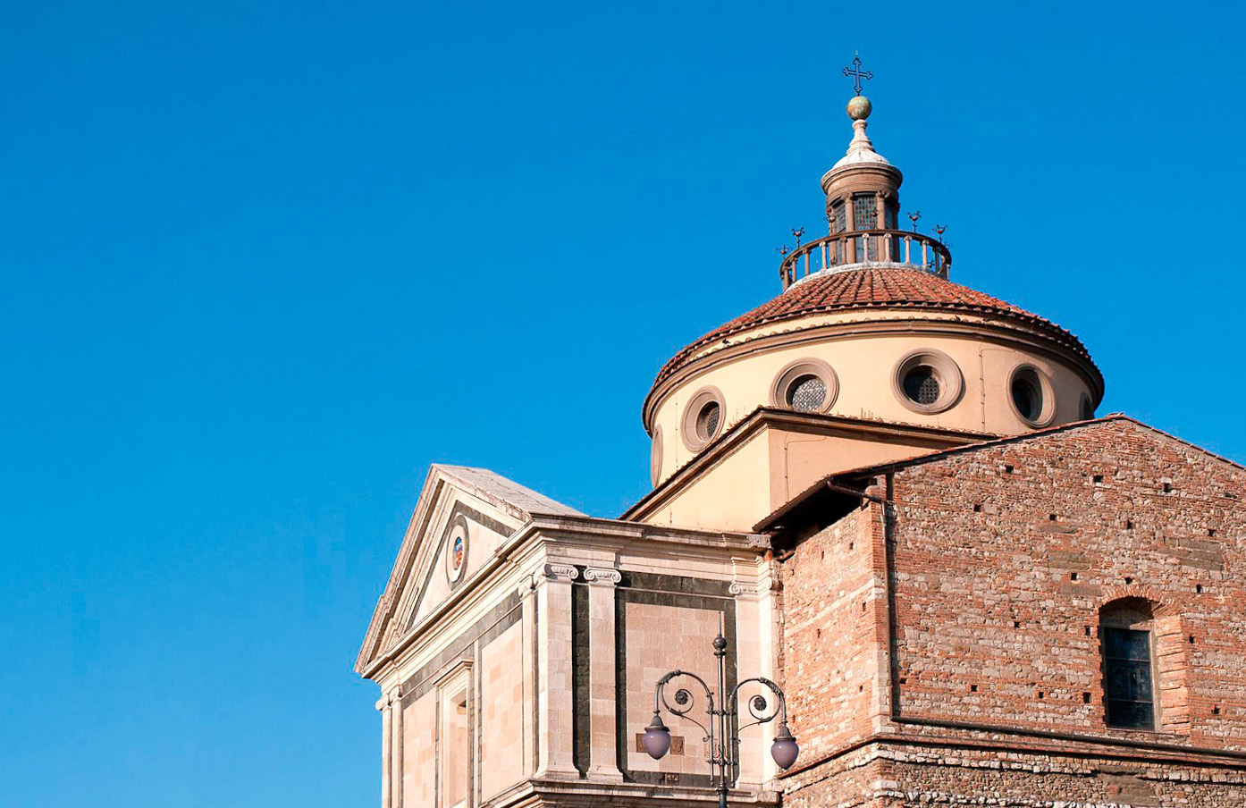 Prato: vandalizzata Basilica delle Carceri, porte sfondate