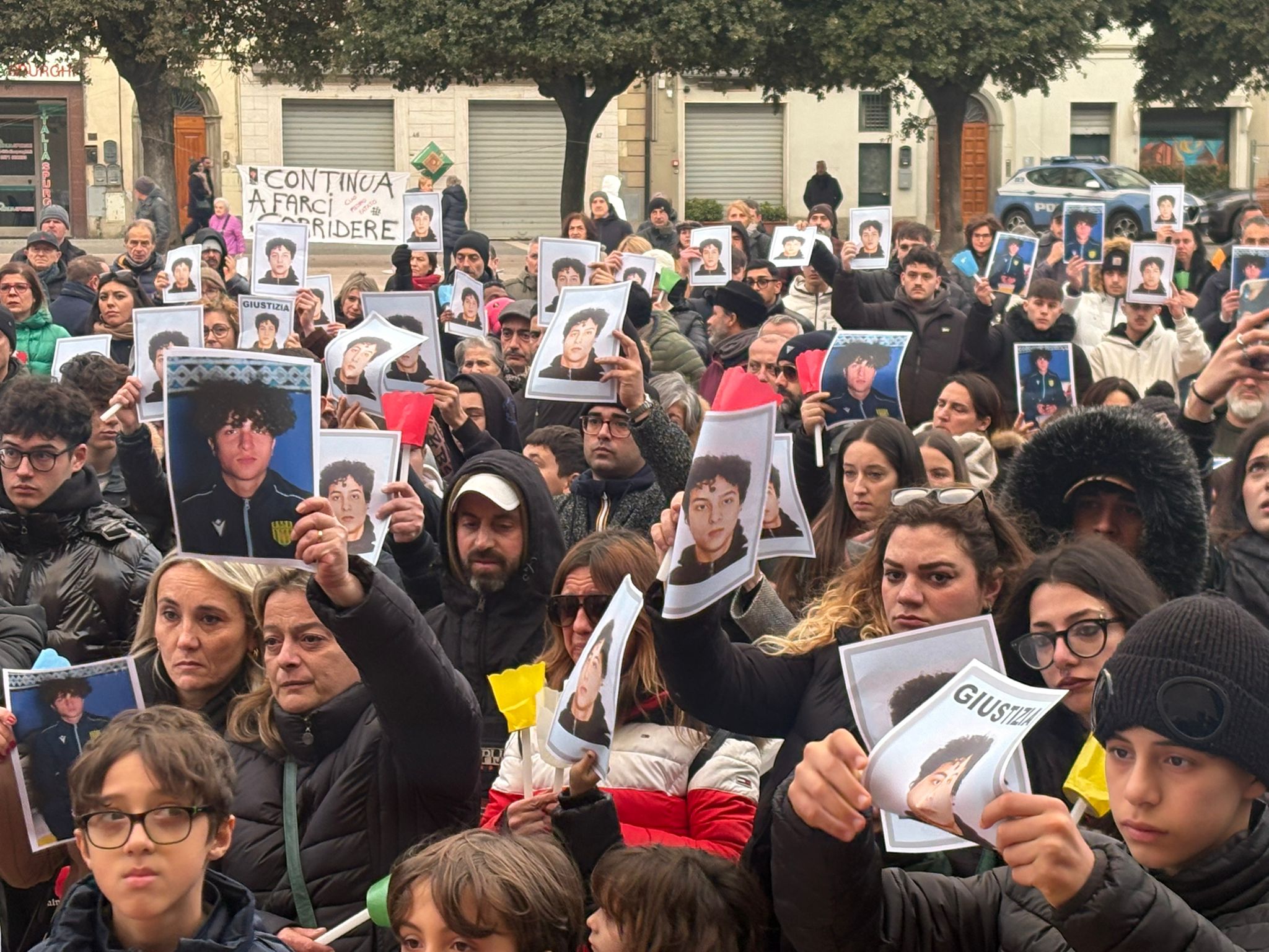 A Certaldo, una piazza commossa grida: “Giustizia per Maati”