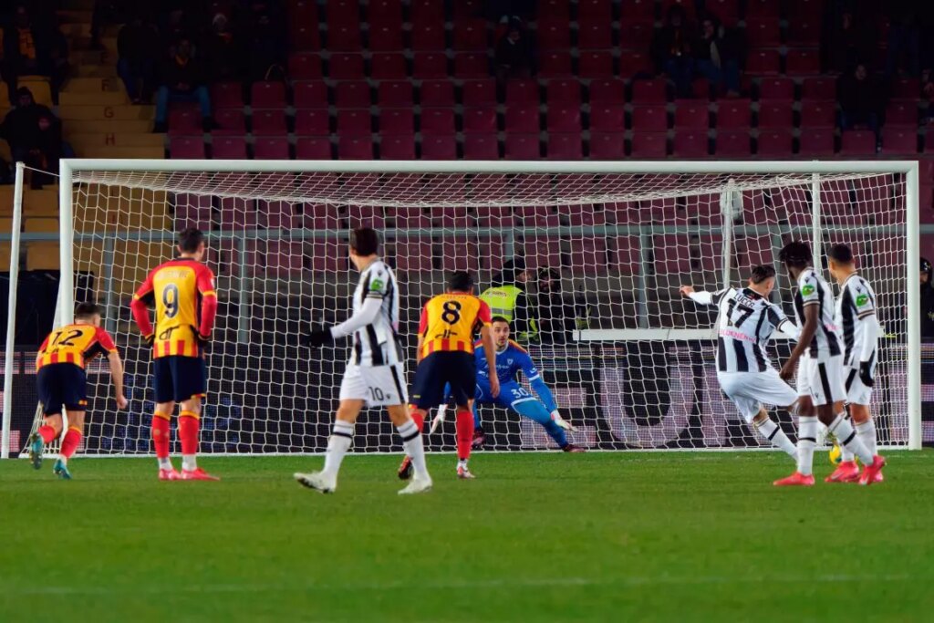 L’Udinese passa a Lecce 1-0, Lucca croce e delizia