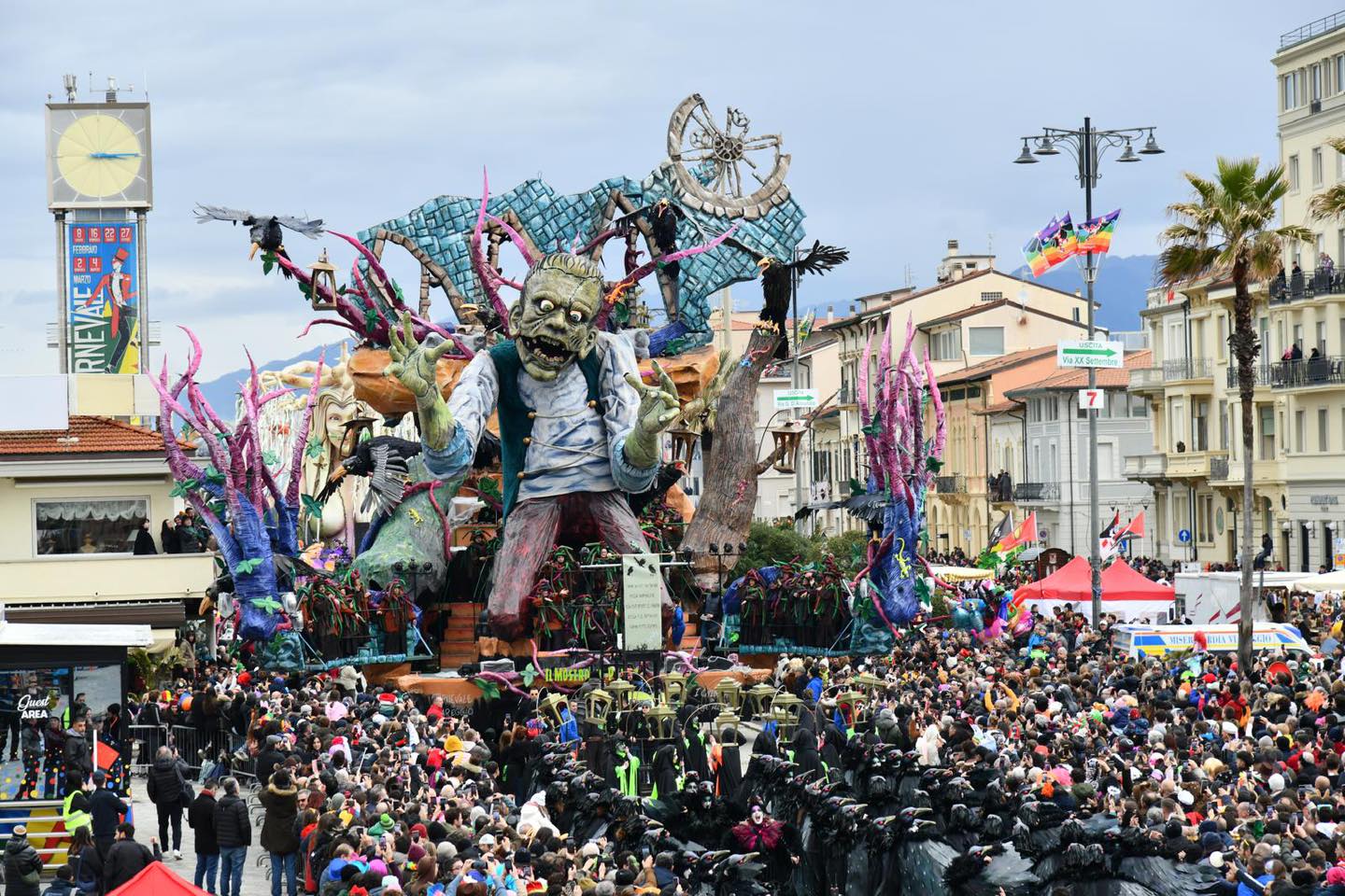 Carnevale di Viareggio: domenica 16 sfila il secondo corso mascherato. Burlamacco d’Oro a Mentana