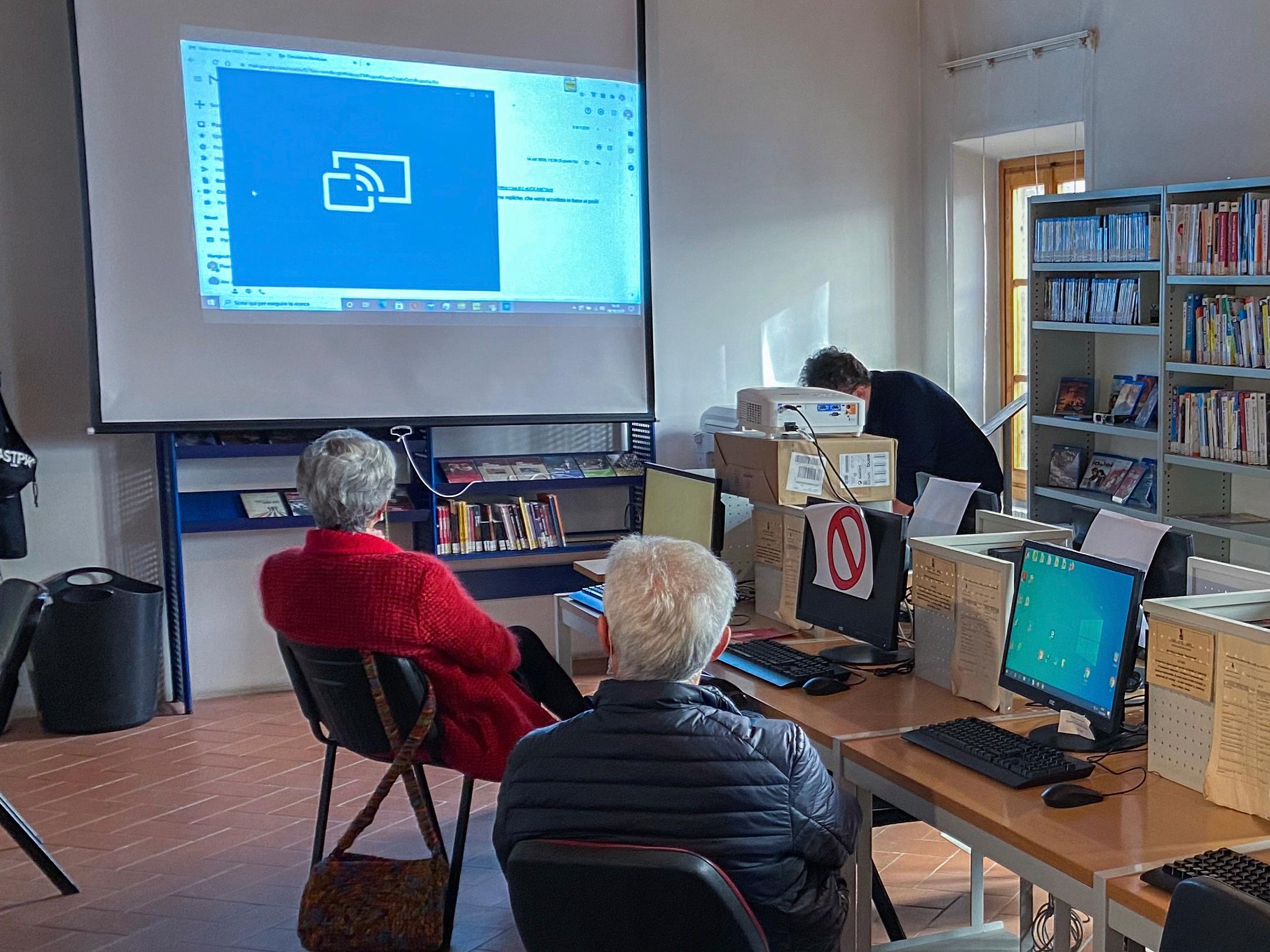 Biblioteche, arrivano 235mila euro dalla Regione per 339 corsi di formazione per adulti nella rete REA.net