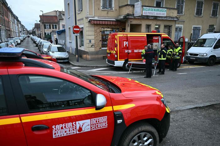 Francia: attacco con coltello a Mulhouse, un morto. Feriti 5 agenti, fermato l’aggressore