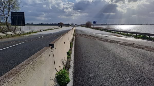 Maltempo, Fipili: riaperto svincolo di Lavoria. Resta chiuso tratto uscite A12 Collesalvetti e Vicarello