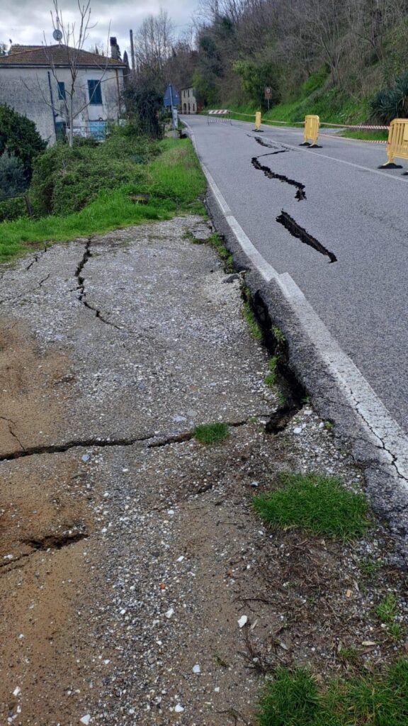 Maltempo in Toscana: ancora limitazioni su alcune strade. La lista aggiornata